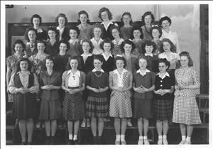 dchs girls chorus 1943-44.jpg